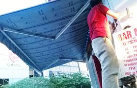 Lắp dựng, tháo dỡ mái che
