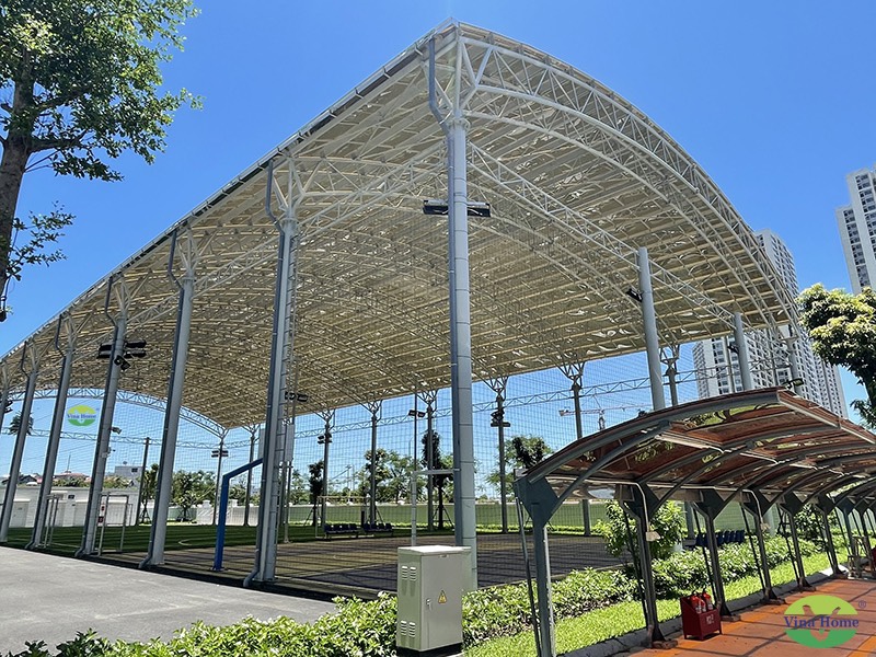 Mái sân bóng Vinhome Ocean Park