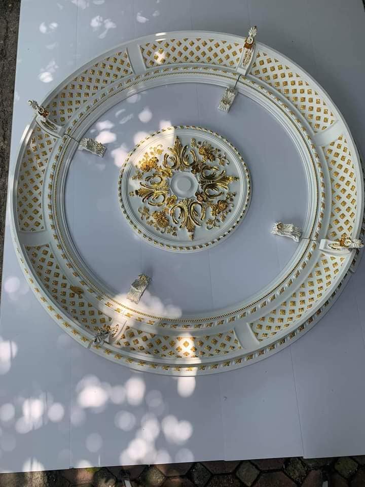 Phào chỉ mâm trần dát vàng