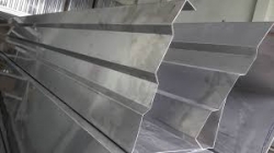 Máng sối inox