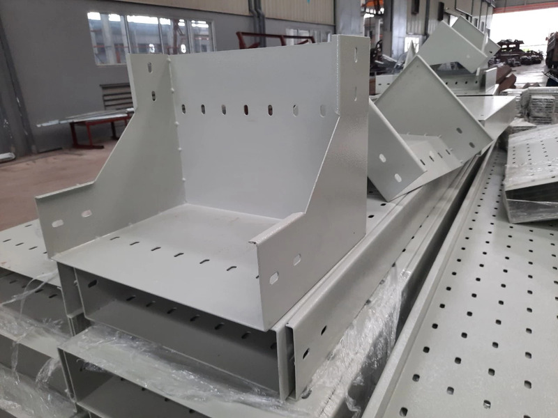 Máng cáp sơn tĩnh điện 75x50 dày 0.8