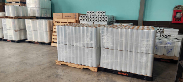 Màng PE quấn pallet
