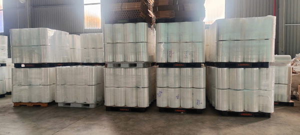 Màng PE quấn pallet
