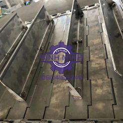 Mặt băng xích bản lề tấm