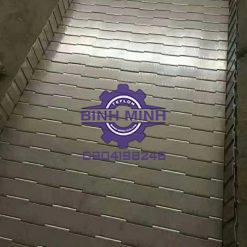 Mặt băng xích bản lề tấm