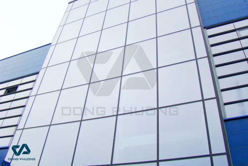 Mặt dựng không đồng nhất