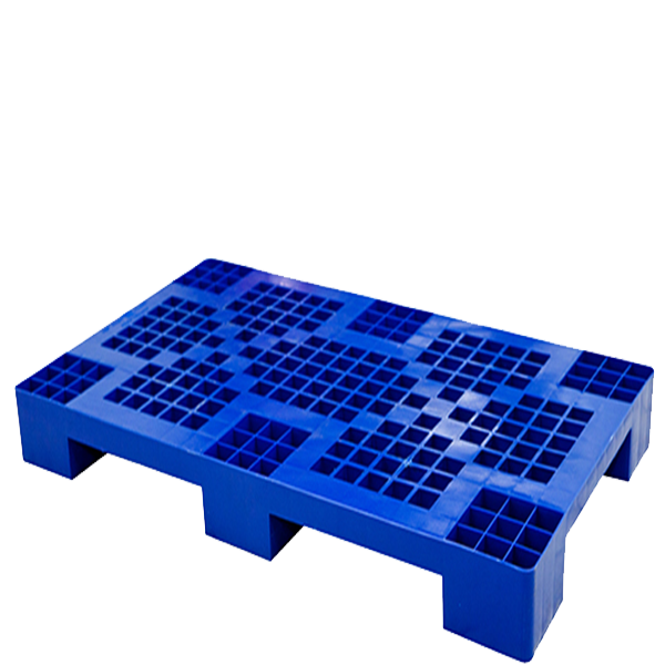 Pallet nhựa cũ màu xanh