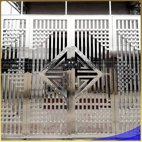 Mẫu cửa cổng inox sang đẹp