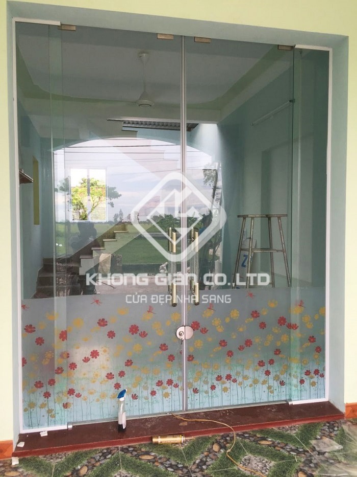Cửa kính cường lực