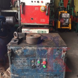 Máy uốn sắt