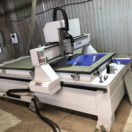 Máy CNC 1 đầu