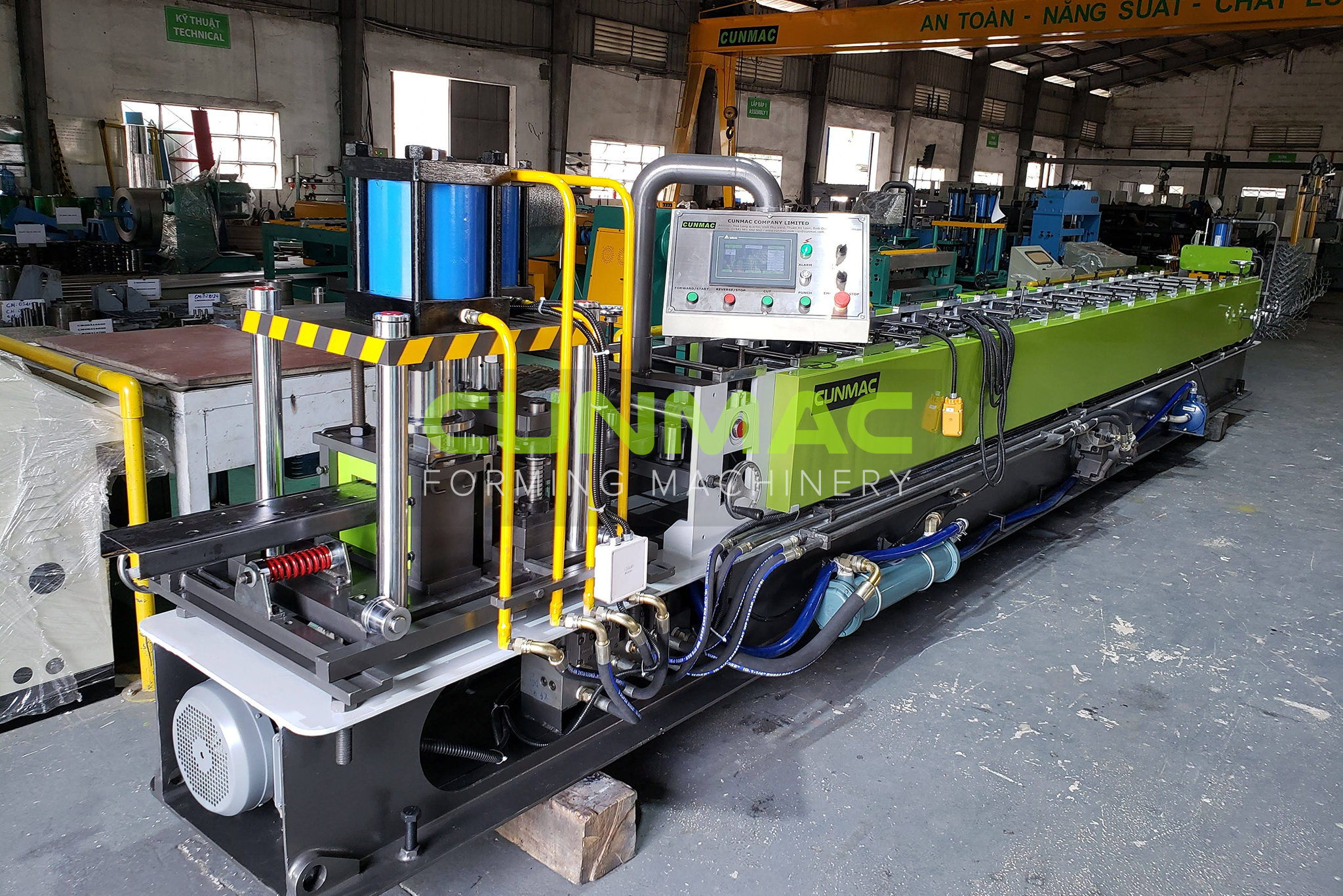 Máy cán xà gồ C200