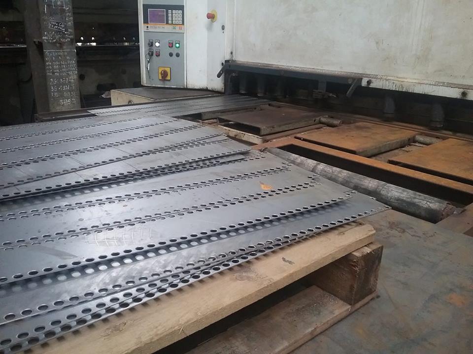 Máy cắt CNC Plasma