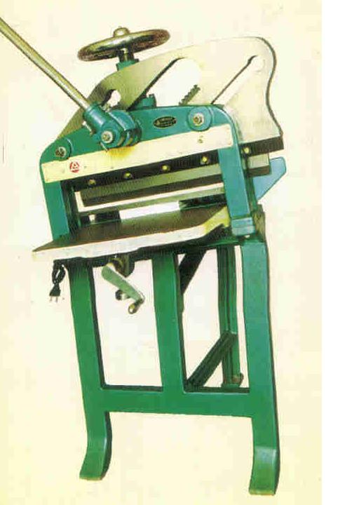 Máy cắt giấy cao cấp binmaxx 858