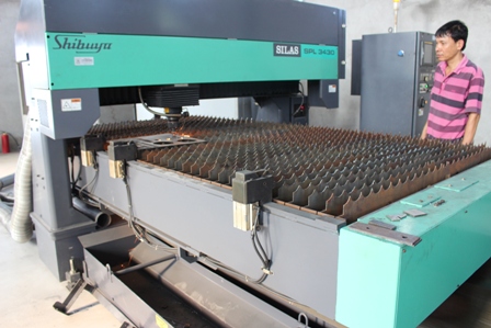 Máy cắt laser Shibuya