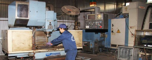 Máy CNC làm khuôn mẫu