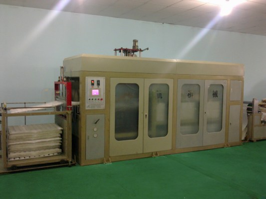 Máy định hình chân không cao tốc