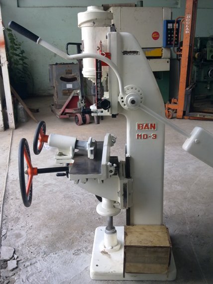 Máy đục