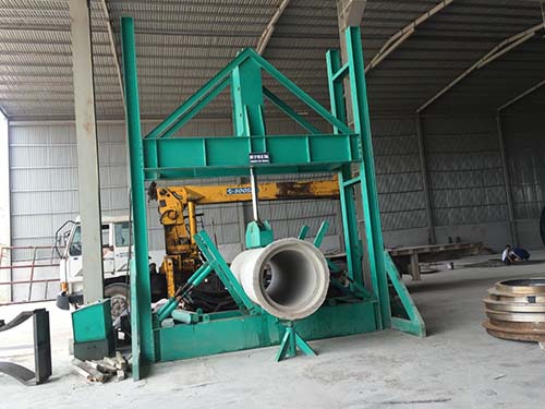 Máy ép 3 cạnh thử tải cổng bê tông
