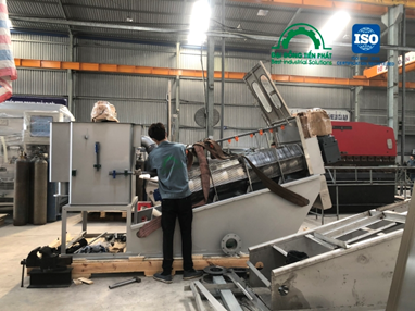 Máy ép bùn băng tải + trục vít