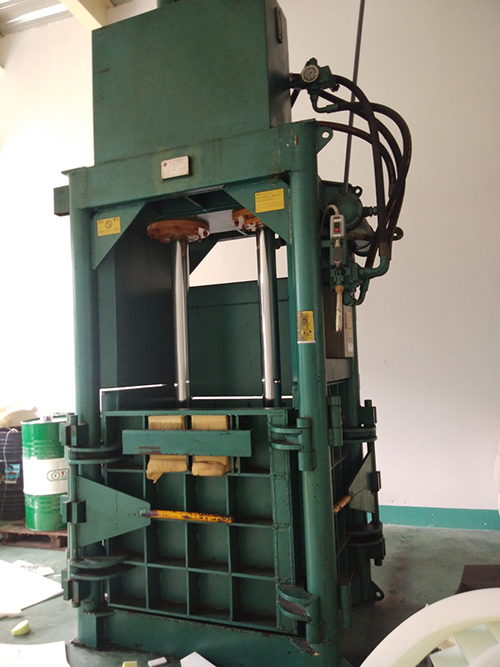 Máy ép kiện vải
