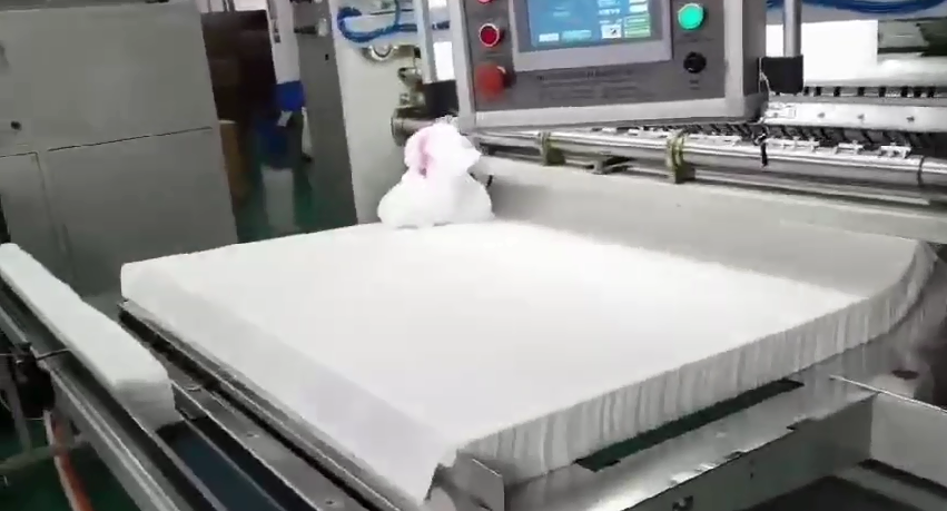 Máy gia công giấy rút, giấy khăn
