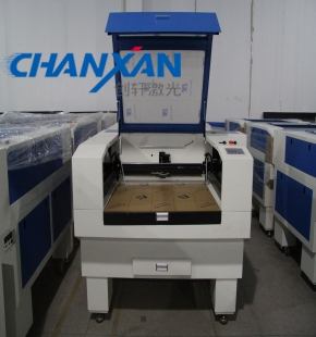 Máy khắc Laser
