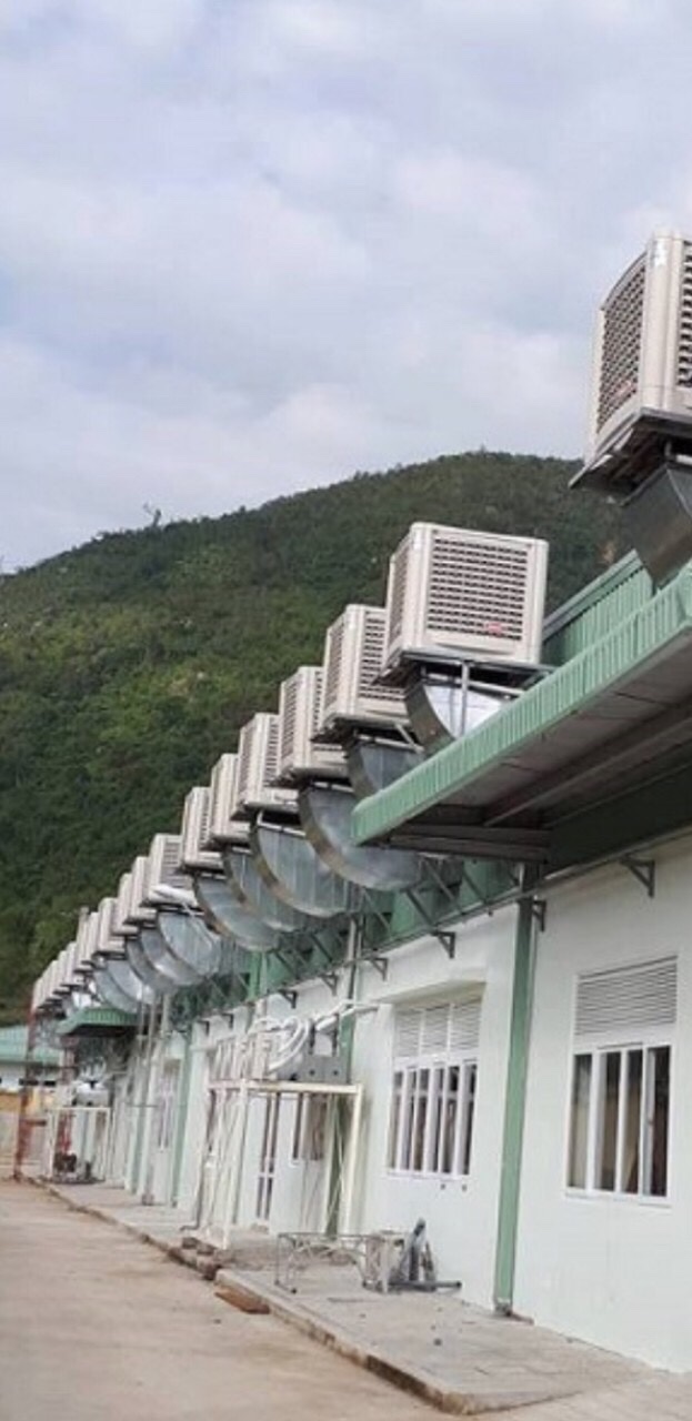 Máy làm mát nhà xưởng