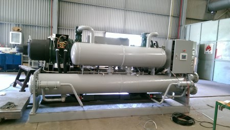 CHILLER UNIT - Máy làm lạnh nước
