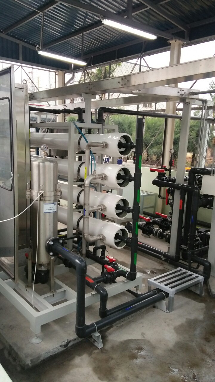 Máy lọc nước htech ro