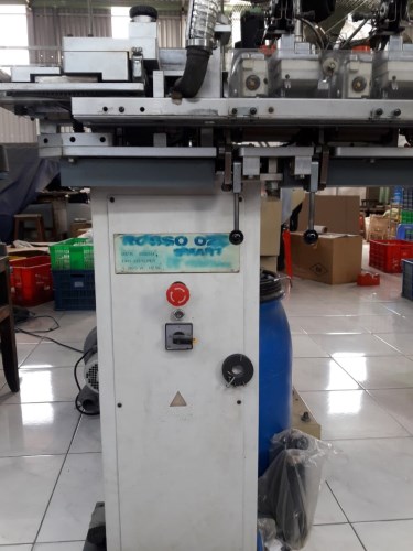 Máy may đầu vớ