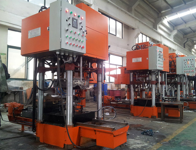 Máy sản xuất ngói màu xi măng