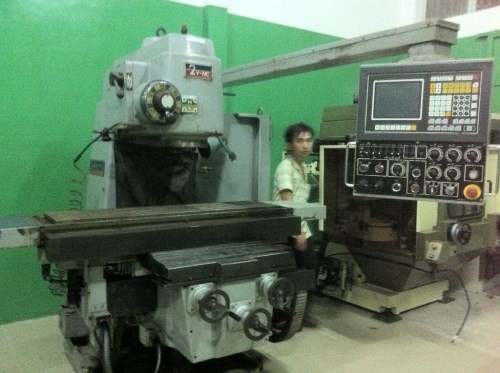 Máy phay NC-Okuma