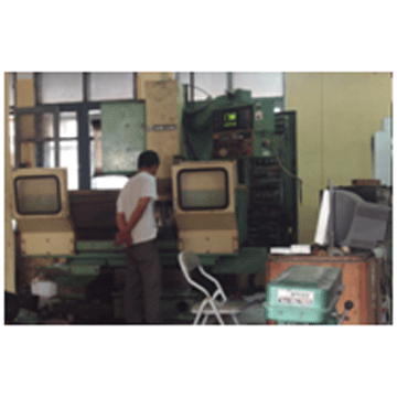 Máy phay CNC