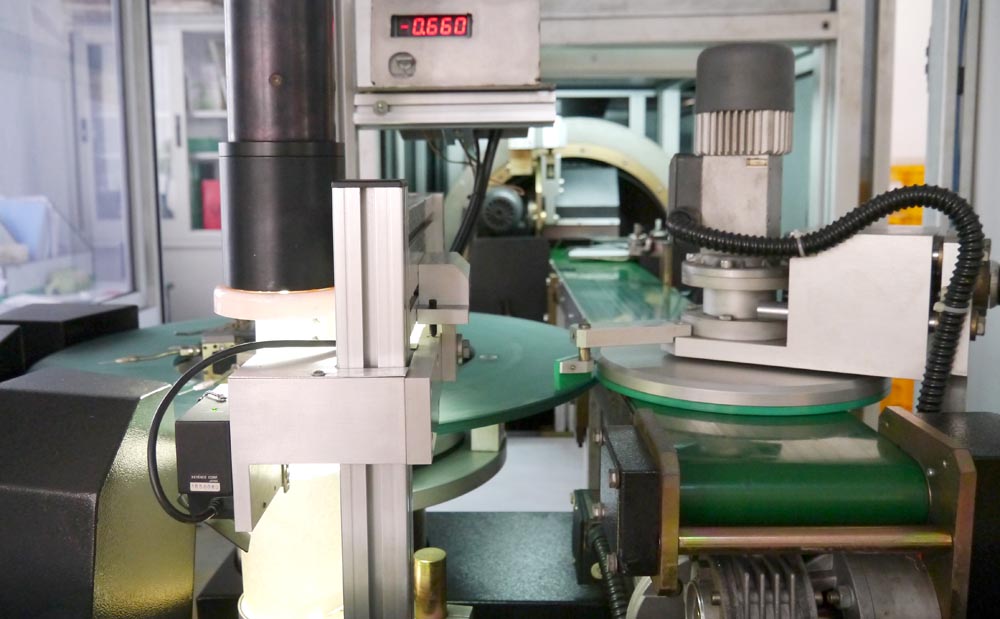 Máy QC tự động