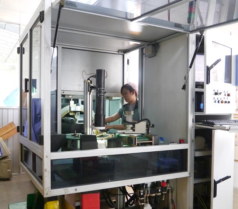 Máy QC tự động