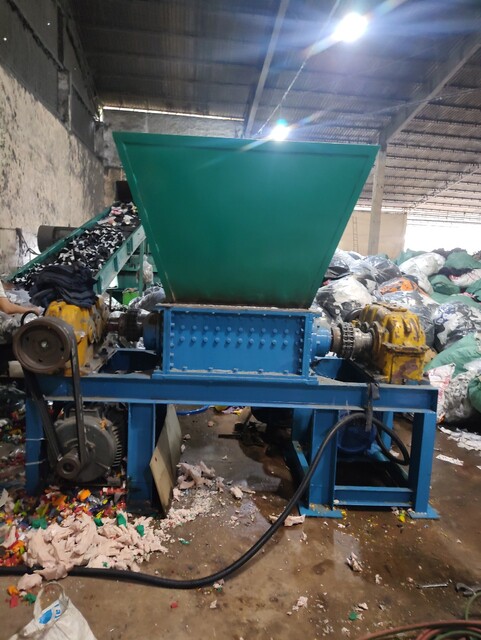 Máy băm gỗ, băm rác