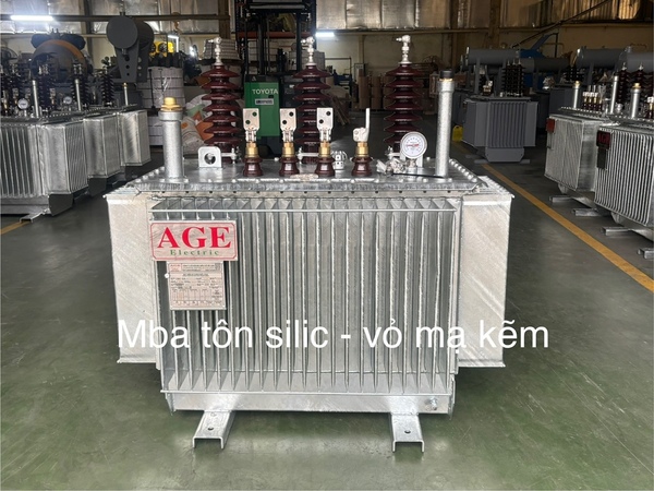 Máy biến áp 3 pha kiểu kín