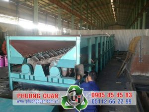 Máy bóc vỏ cây
