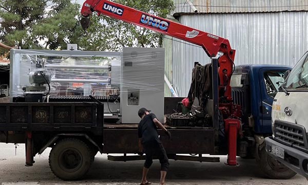 Máy cắt băng keo bảo vệ