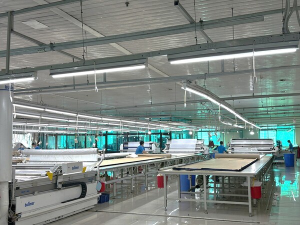 Máy cắt vải tự động