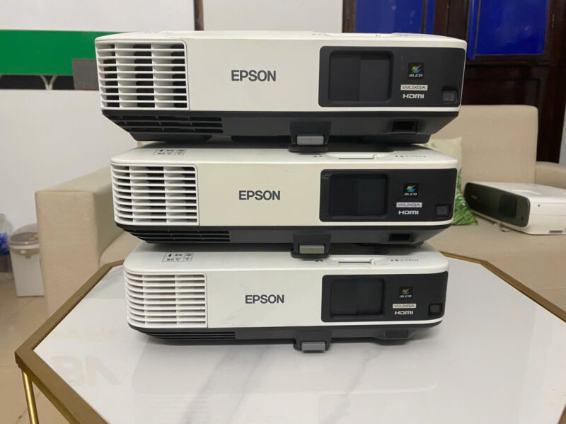 Máy chiếu Epson EB-2245U Likenew