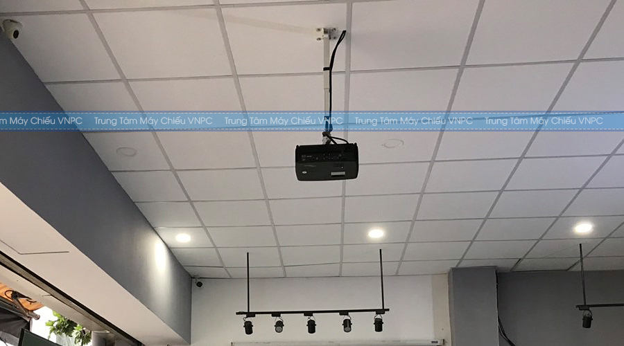 Lắp đặt máy chiếu quán Cafe