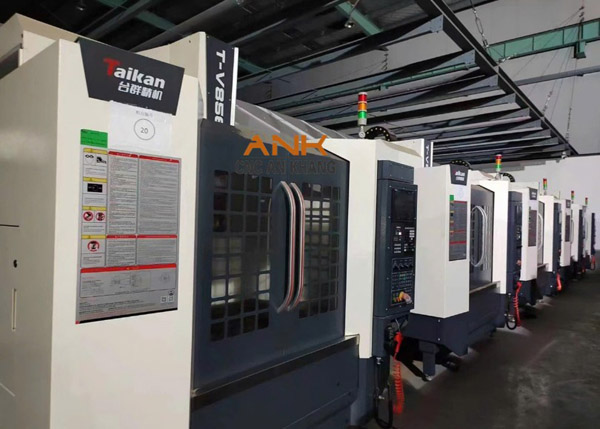 Một số hình ảnh máy CNC cũ An Khang nhận order