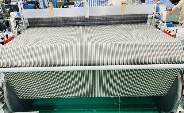 Máy dệt Jacquard