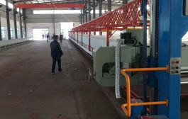 Máy đổ mút tự động