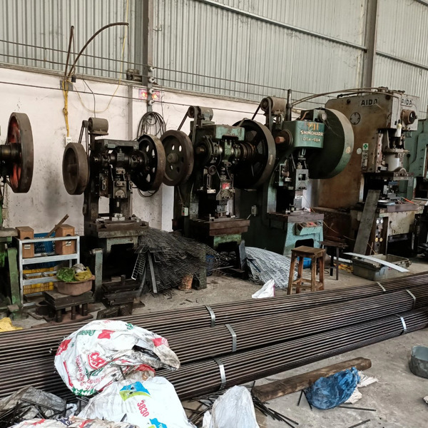 Máy đột dập