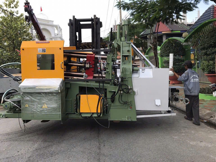 Máy đúc kẽm Đài Loan