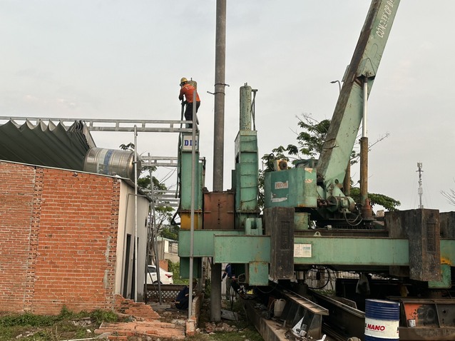 Máy ép cọc YZY 600H