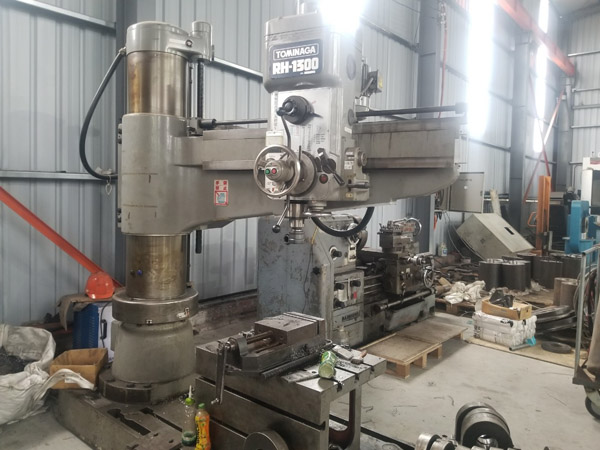 Máy khoan cánh tay dạng cột Tominaga RH-1300